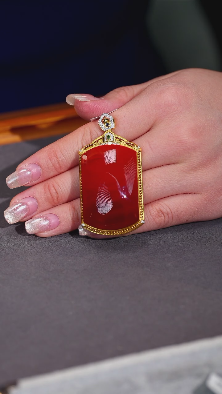 吊坠(不含链)18K金镶嵌南红玛瑙原矿D28