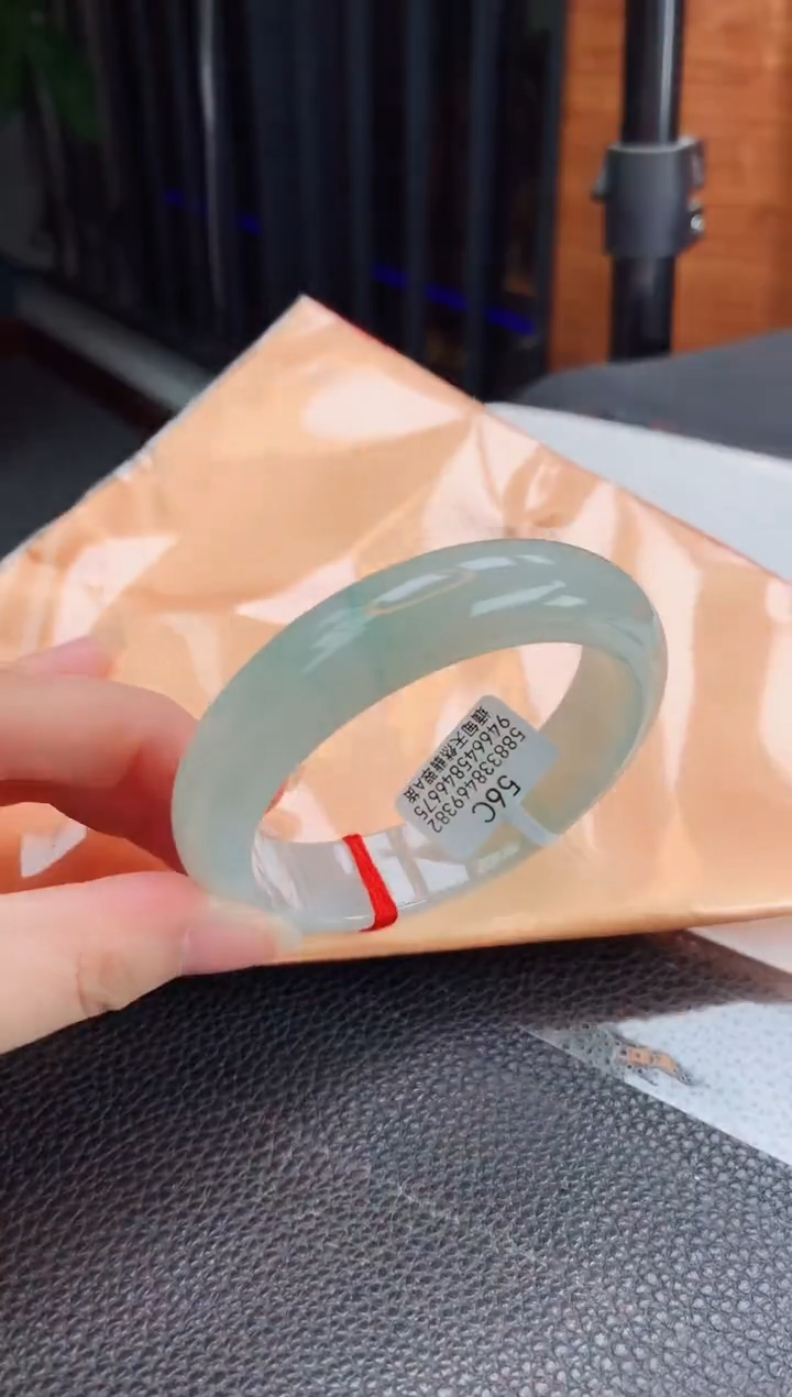 【闪购商品】翡翠手镯未镶嵌缅甸天然翡翠A货手镯