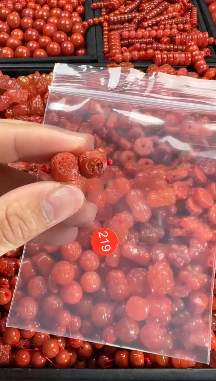 【闪购商品】南红玛瑙颈饰未镶嵌1