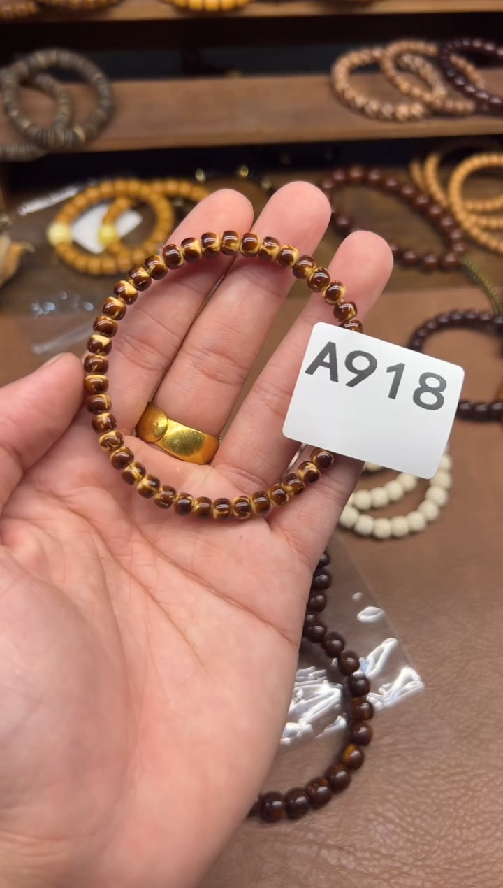 手串紫金鼠?*?A918 鼠尖纯肉三花深咖色