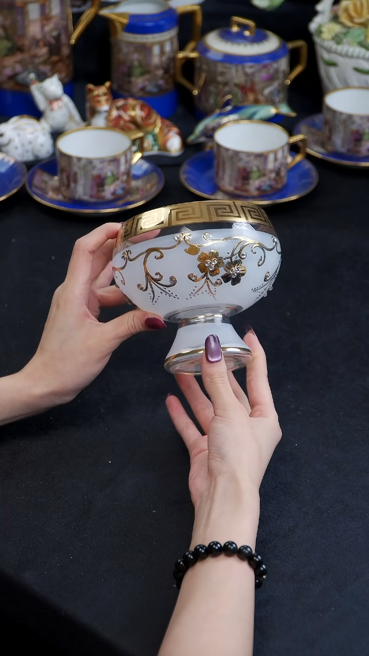 骨瓷婷婷中古器物如图所示121