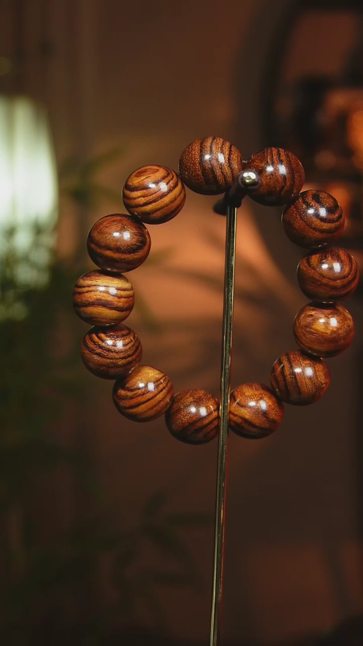 【闪购商品】黄花梨/降香黄檀手串/手链海南黄花梨1.8cm大黑线