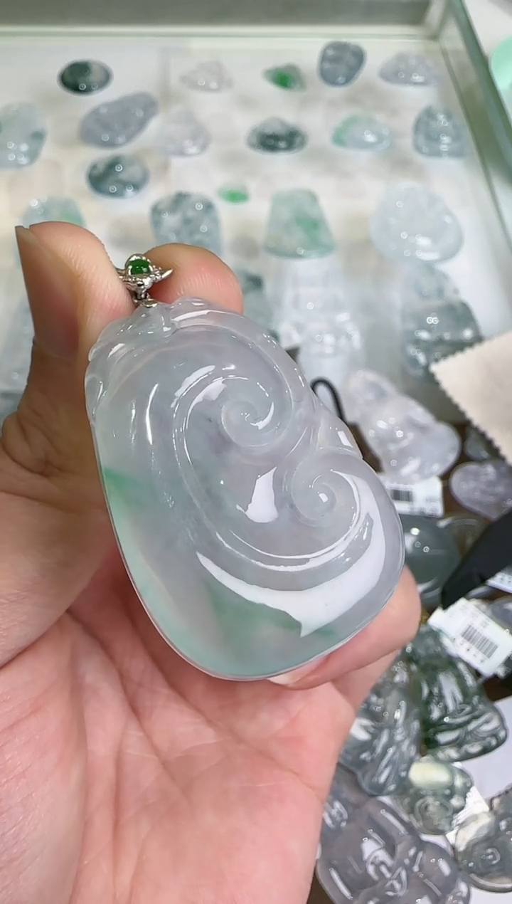 【闪购商品】翡翠18K金镶嵌吊坠(不含链)··