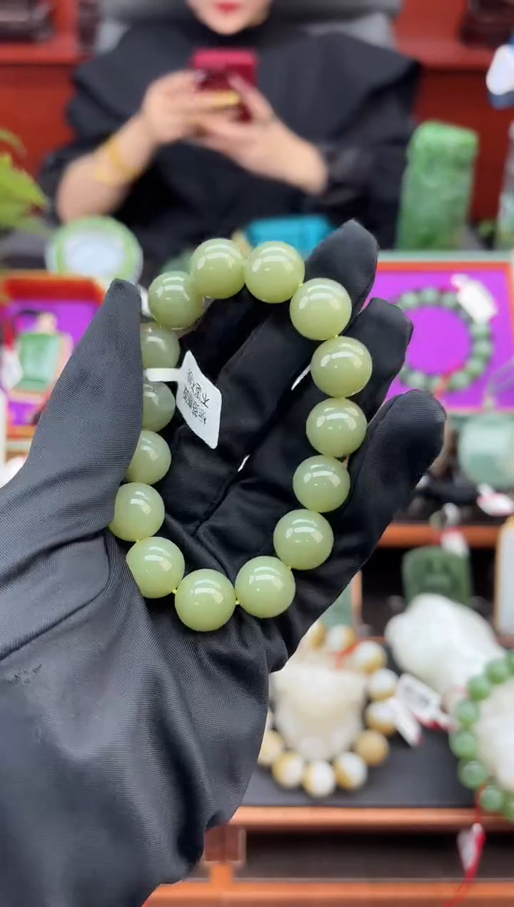 未镶嵌手串和田玉董小姐推荐 多样性发货 拍一发一xjcq14