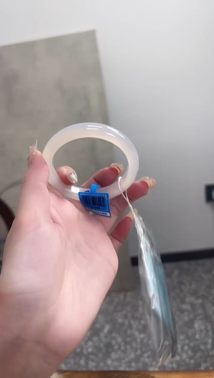 【闪购商品】玛瑙/玉髓手镯未镶嵌53-54圈 需要包容