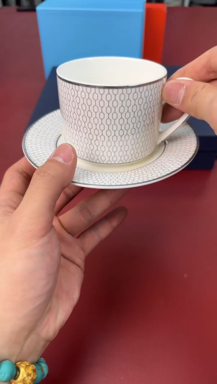 【闪购商品】瓷片新号开播全场漏@@H1894