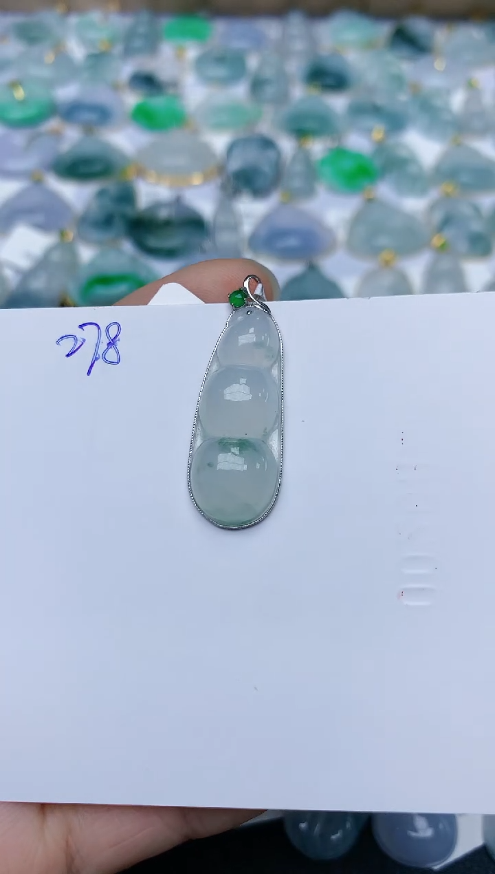 【闪购商品】翡翠颈饰18K金镶嵌天然翡翠A货    278