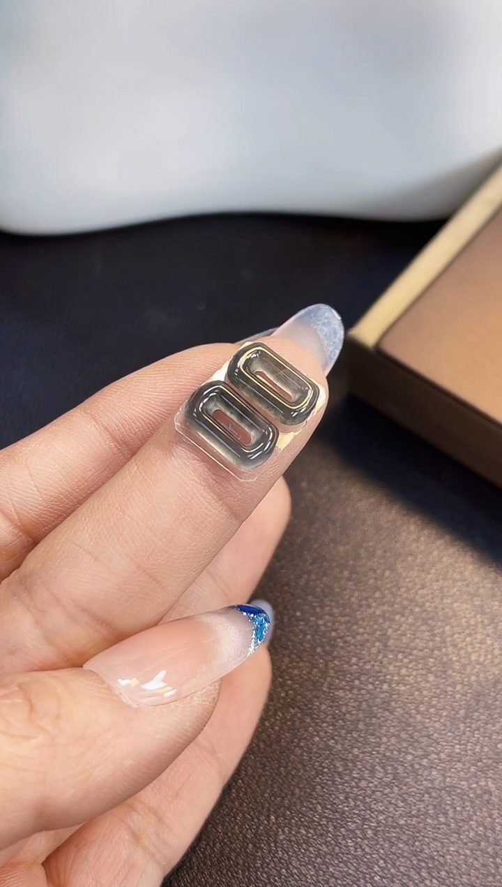 裸石翡翠冰丽51冰乌鸡方扣一对12.4*7*2.8