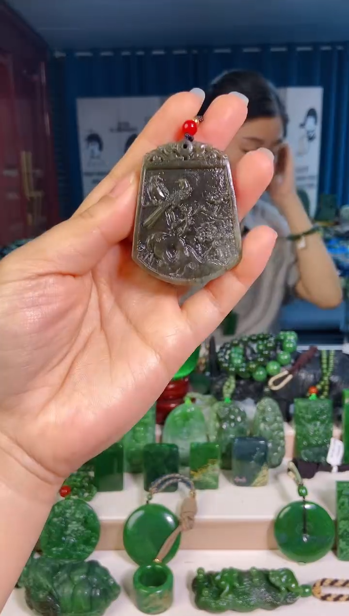 和田玉未镶嵌挂件1