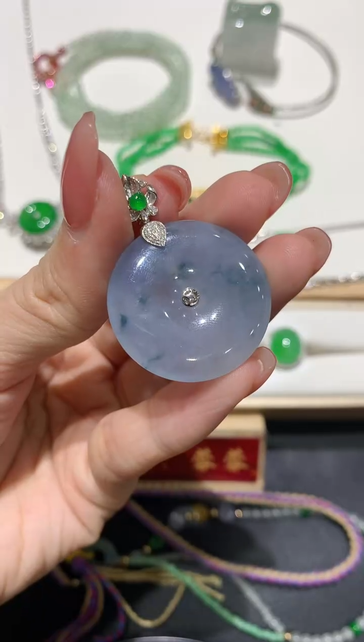 【闪购商品】翡翠吊坠(不含链)18K金镶嵌团购1