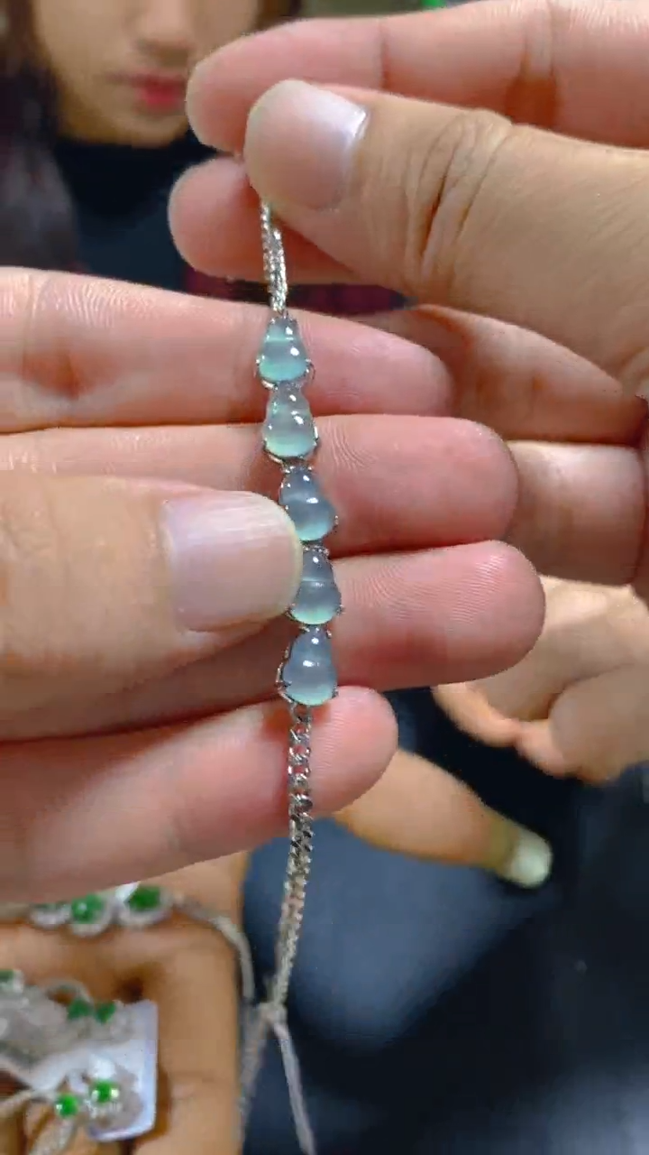 【闪购商品】翡翠手链未镶嵌0649083093多样性发一