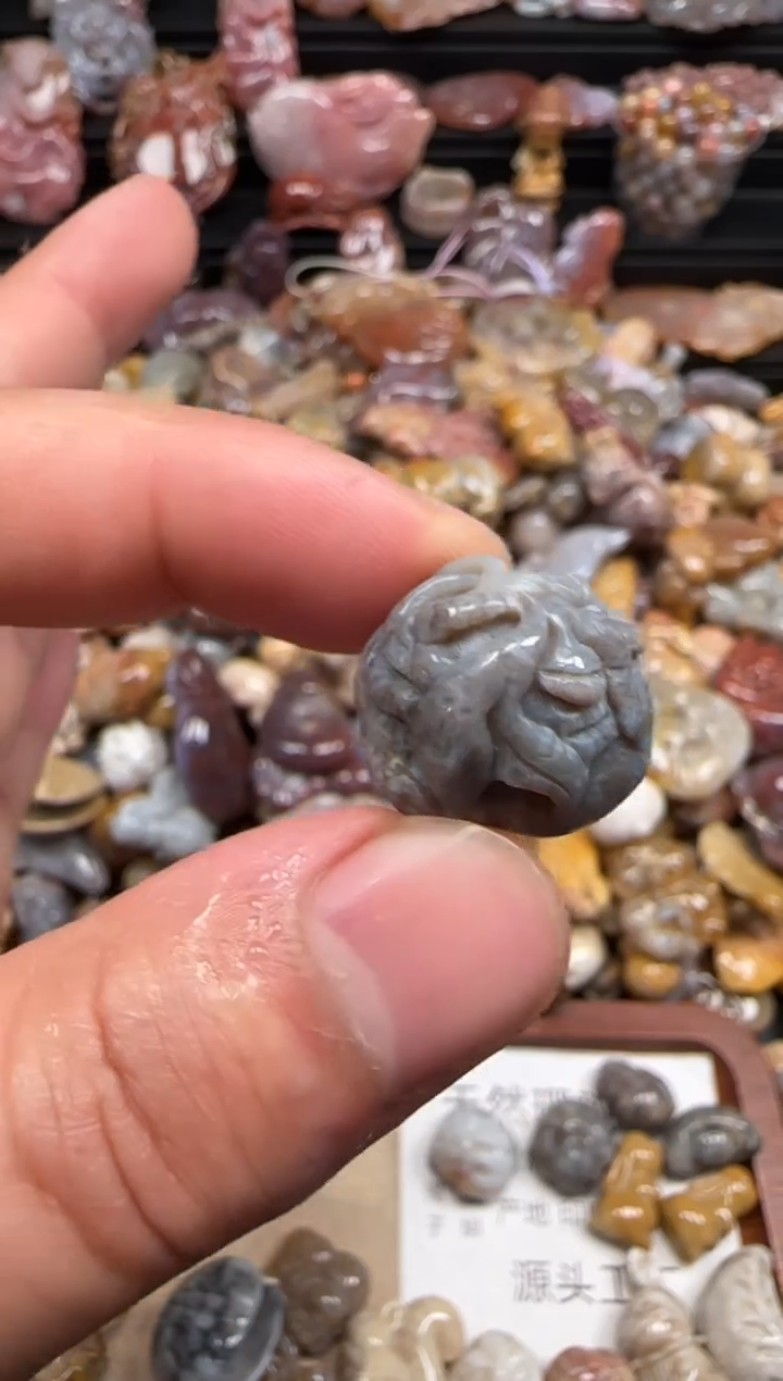 【闪购商品】硅化珊瑚（珊瑚玉）颈饰未镶嵌780