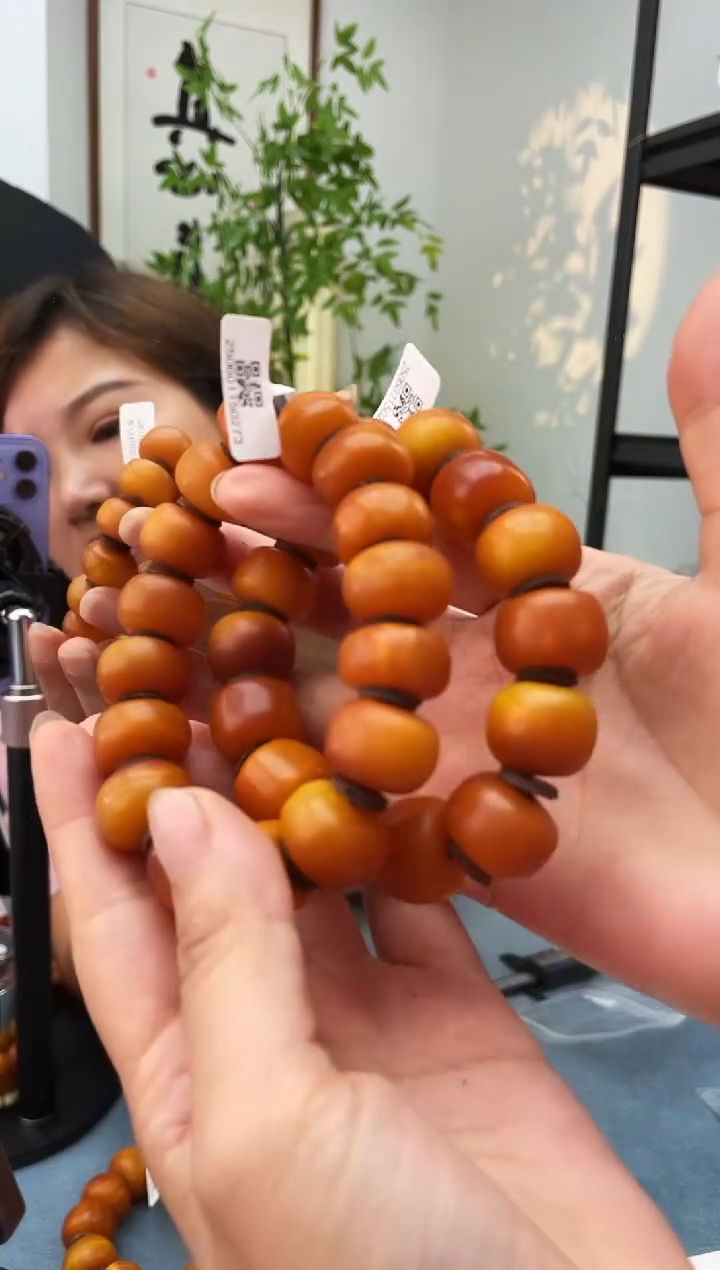 未镶嵌琥珀珠宝奇石047 17/8多样性发一永久包退