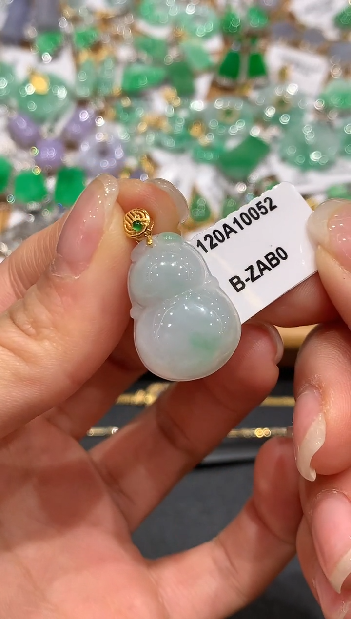 【闪购商品】翡翠吊坠(不含链)18K金镶嵌1039 