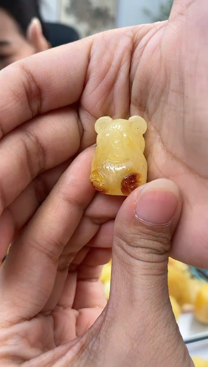 【闪购商品】蜜蜡裸石未镶嵌天然琥珀蜜蜡小熊