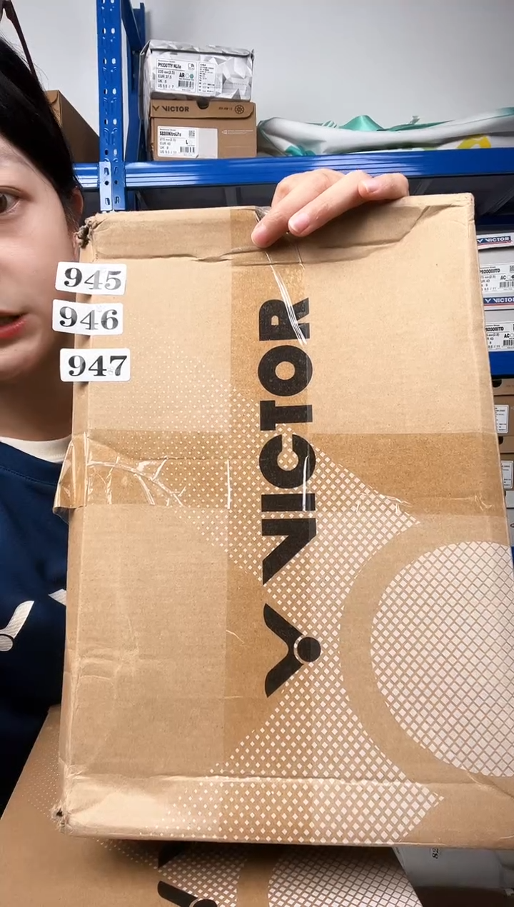  948号清仓衣服，不退不换！40码   P9200NTD