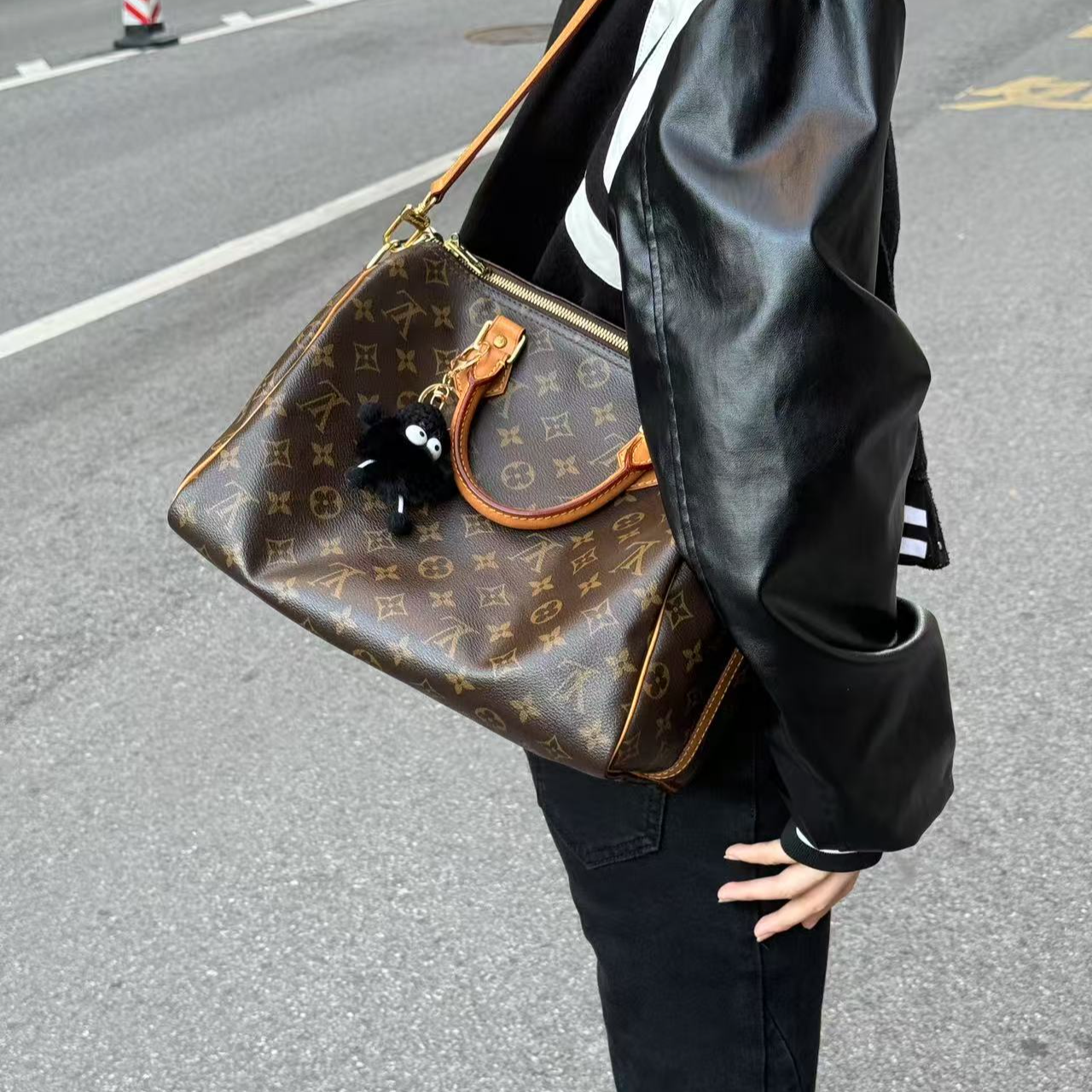 95新 LouisVuitton/路易威登 15788335 LVspeedy30肩带款30*21