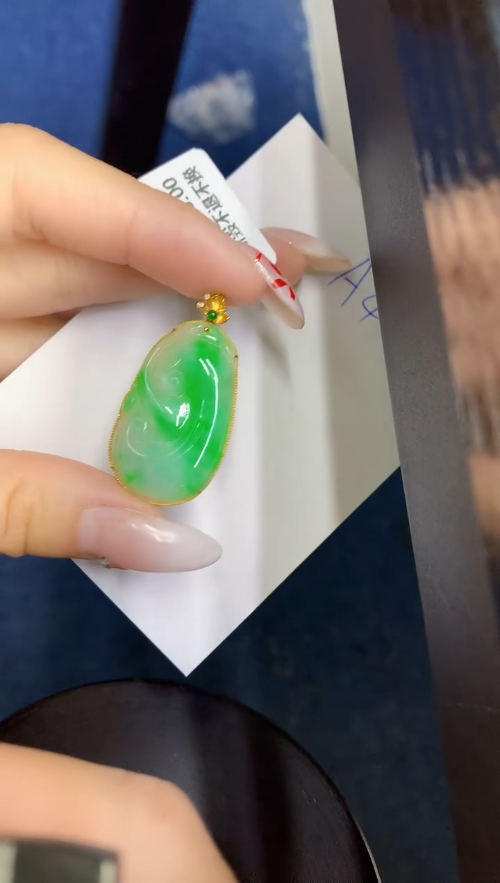 【闪购商品】翡翠颈饰18K金镶嵌000000000000
