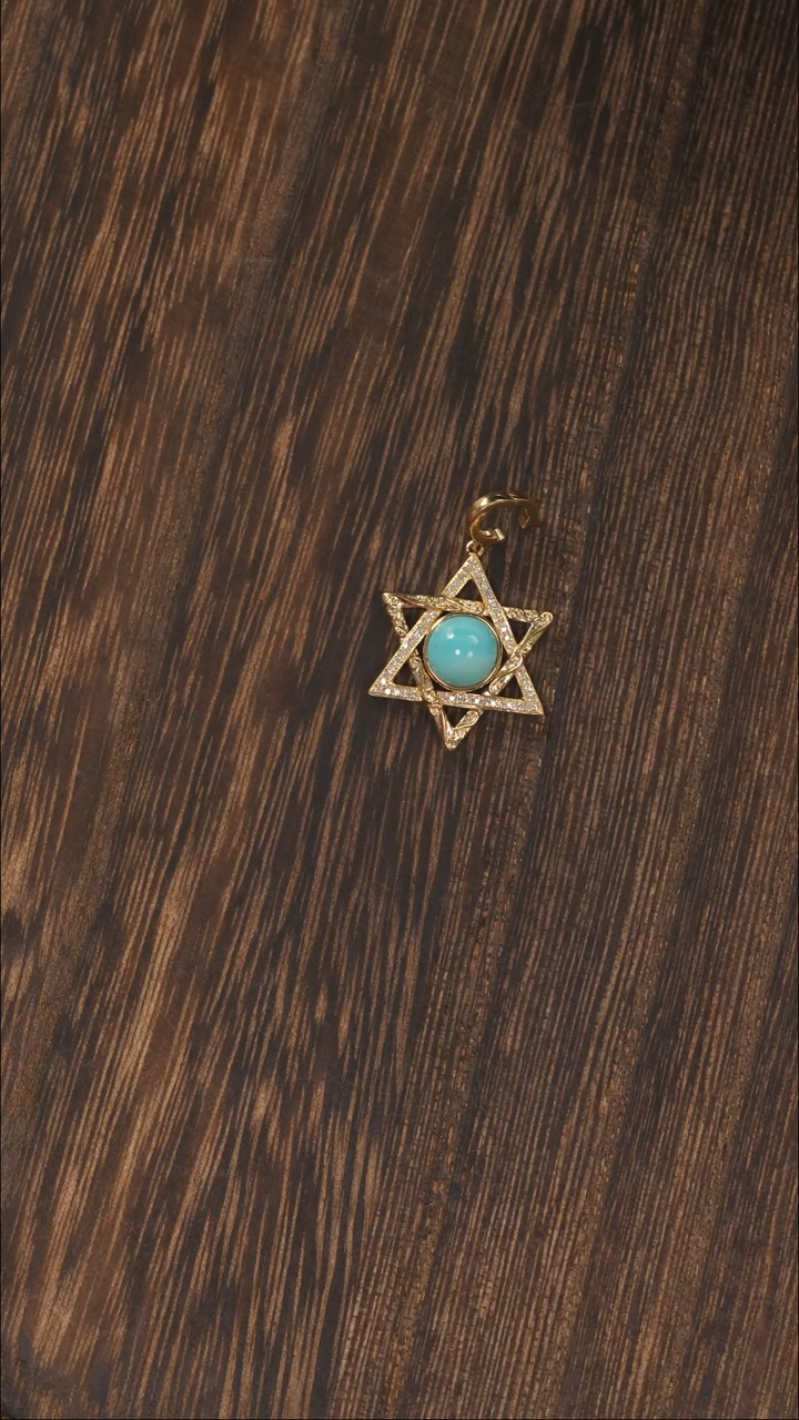 【闪购商品】绿松石挂饰18K金镶嵌1