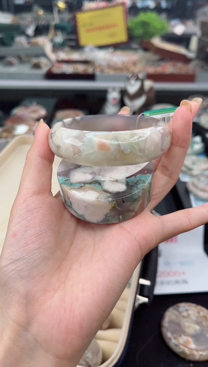 【闪购商品】石英质玉手镯未镶嵌60圈口（赠品镯心）6632156