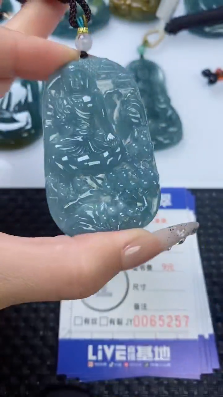 翡翠未镶嵌颈饰111111111111111