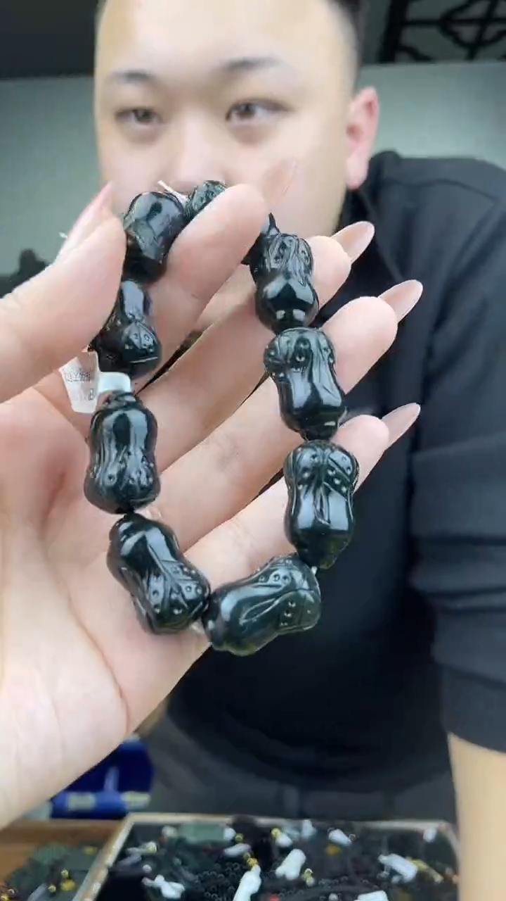 颈饰未镶嵌和田玉1拍一发一，多样性发货！