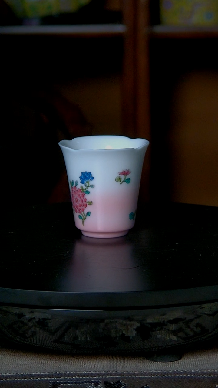 景德镇手工羊脂玉蝶恋花主人杯