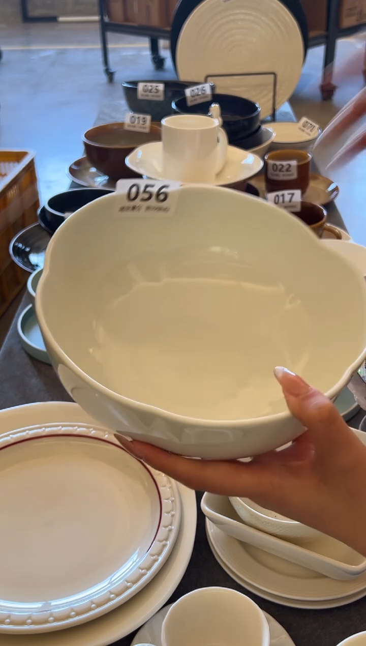 新骨瓷056 瑕疵冷白 8寸花边面碗