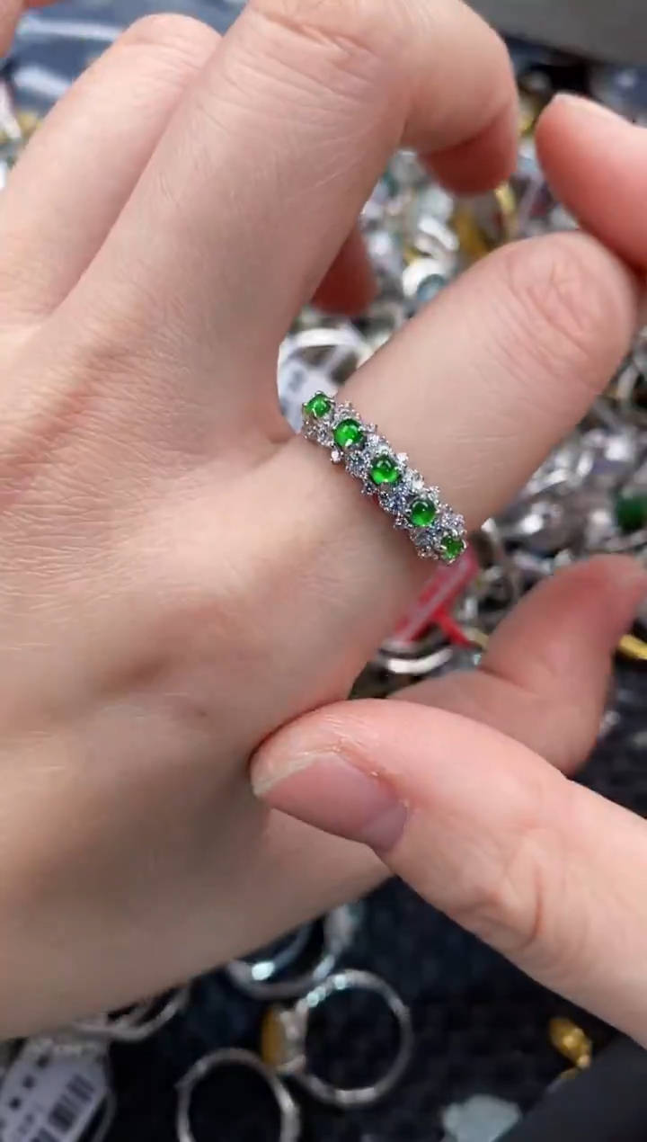 银S925镶嵌戒指翡翠999       7