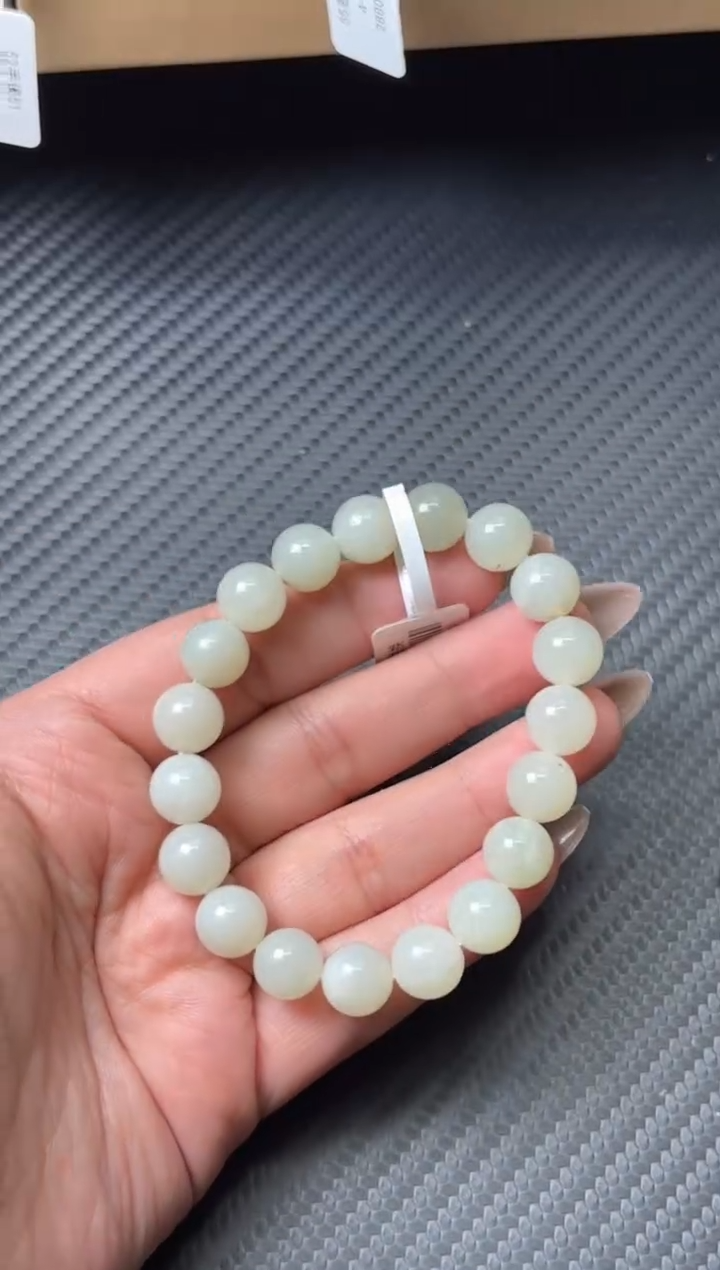 未镶嵌手串和田玉且末近矿微色差卡10mM