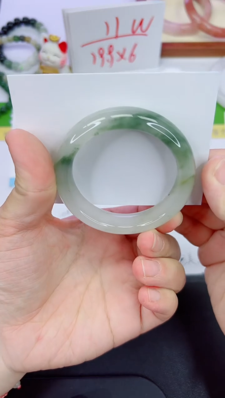 【闪购商品】石英质玉手镯未镶嵌365-52.5