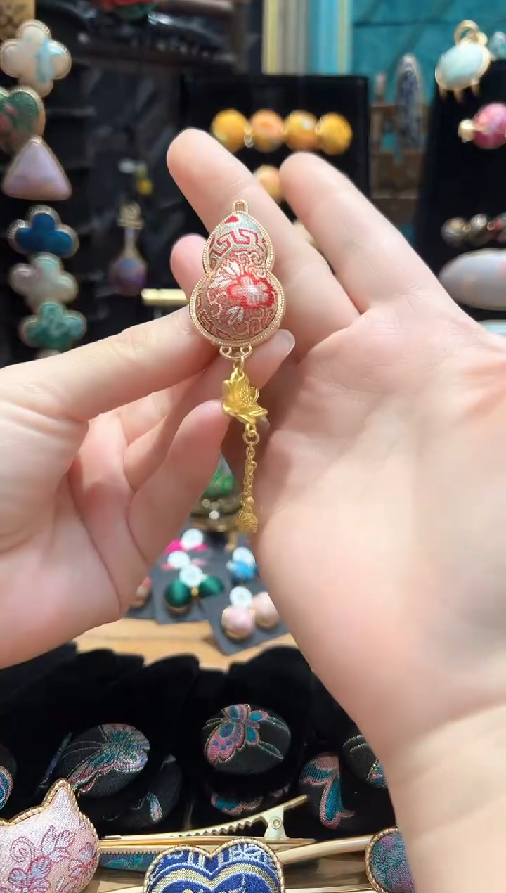 【闪购商品】【孤品车2.23】红色金葫芦压襟孤品