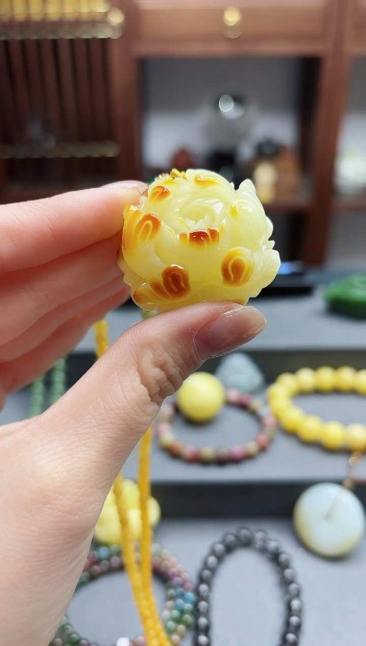 【闪购商品】蜜蜡颈饰未镶嵌蜜蜡雕花吊坠DY