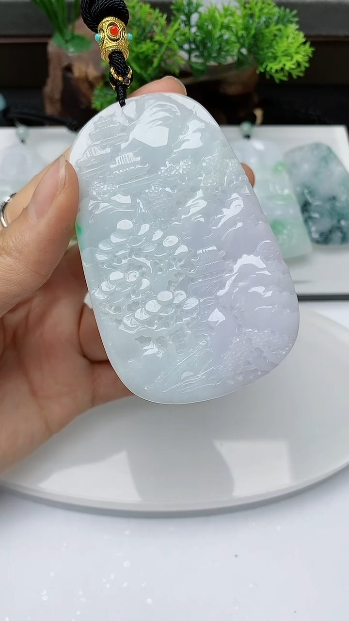 【闪购商品】翡翠颈饰未镶嵌        