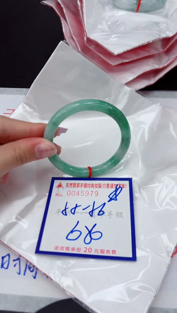 翡翠手镯未镶嵌111111111