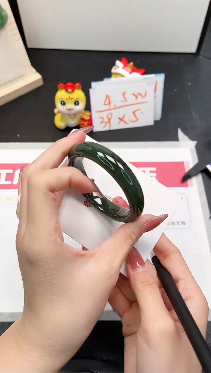 【闪购商品】和田玉手镯未镶嵌388-55