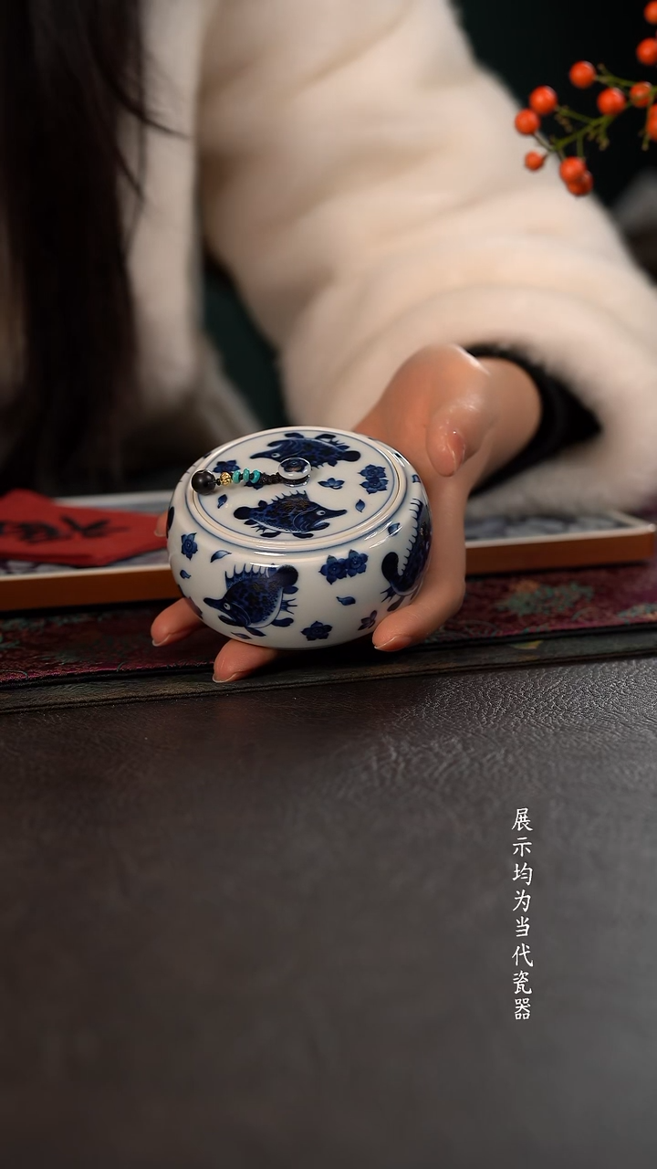 洪印慕明桃花鳜鱼小茶叶罐