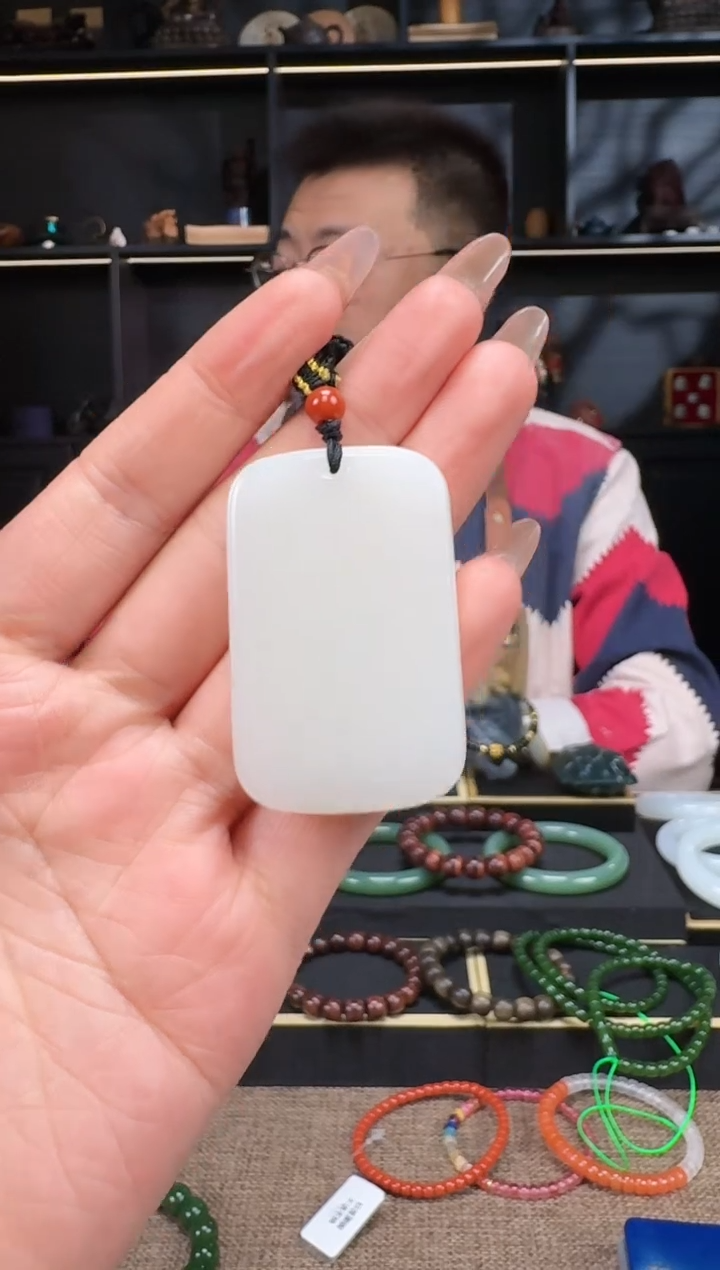 【闪购商品】和田玉1未镶嵌金山无事牌挂件1