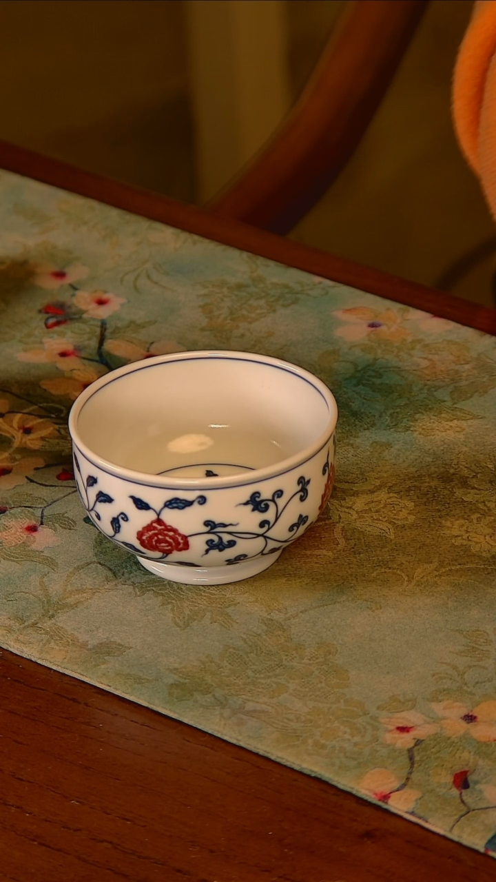 杯手工手绘杯杯很美丽
