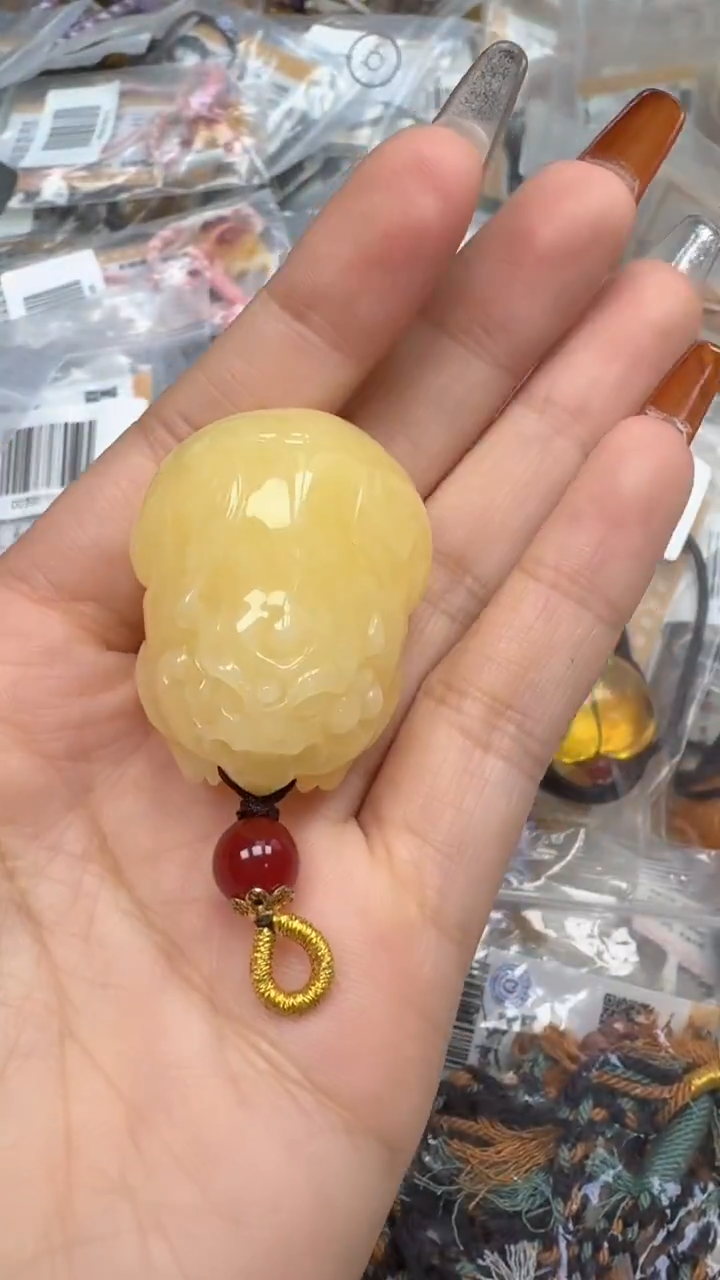 裸石琥珀未镶嵌如图