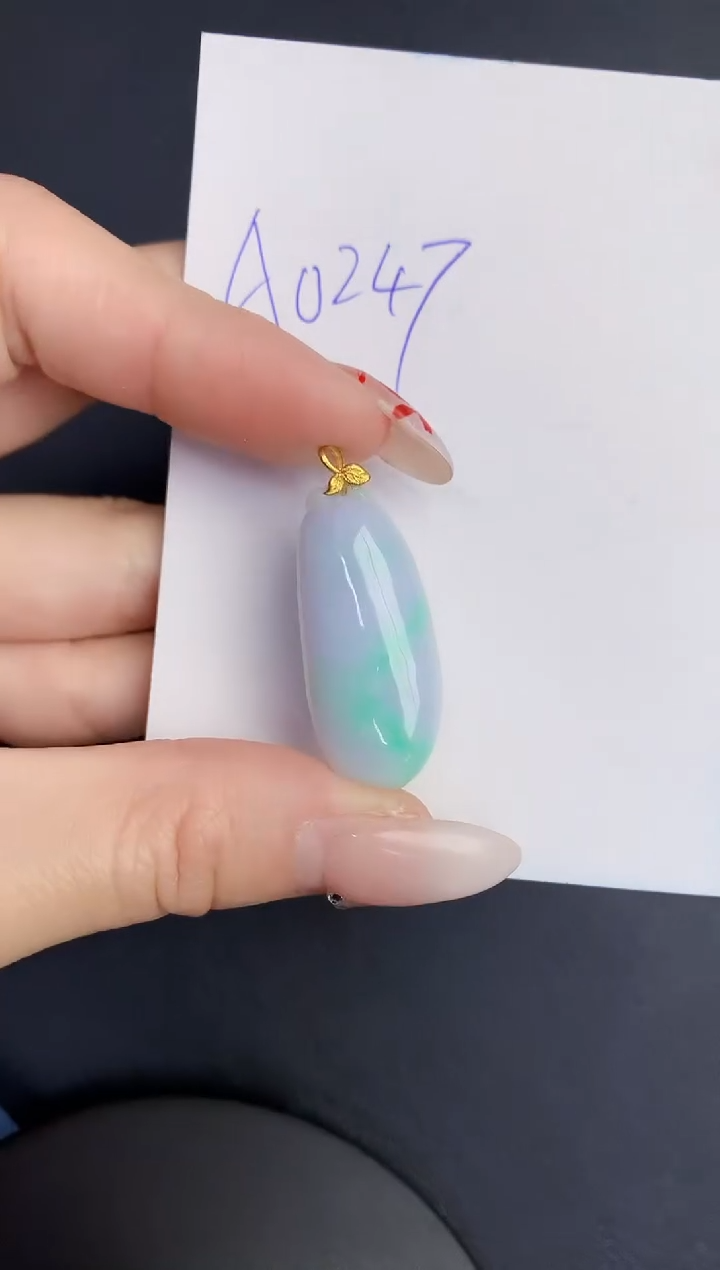 【闪购商品】翡翠颈饰18K金镶嵌000000000000