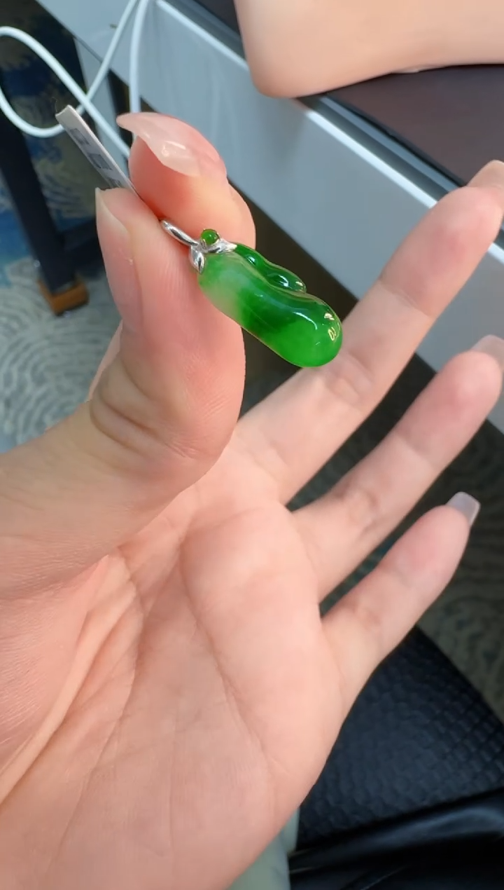 【闪购商品】翡翠18K金镶嵌颈饰缅甸翡翠A货吊坠