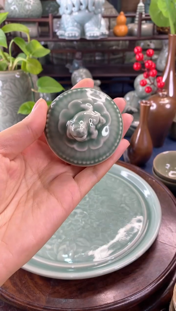 XG001 耀州窑 瑕疵处理狮子盖子 一个