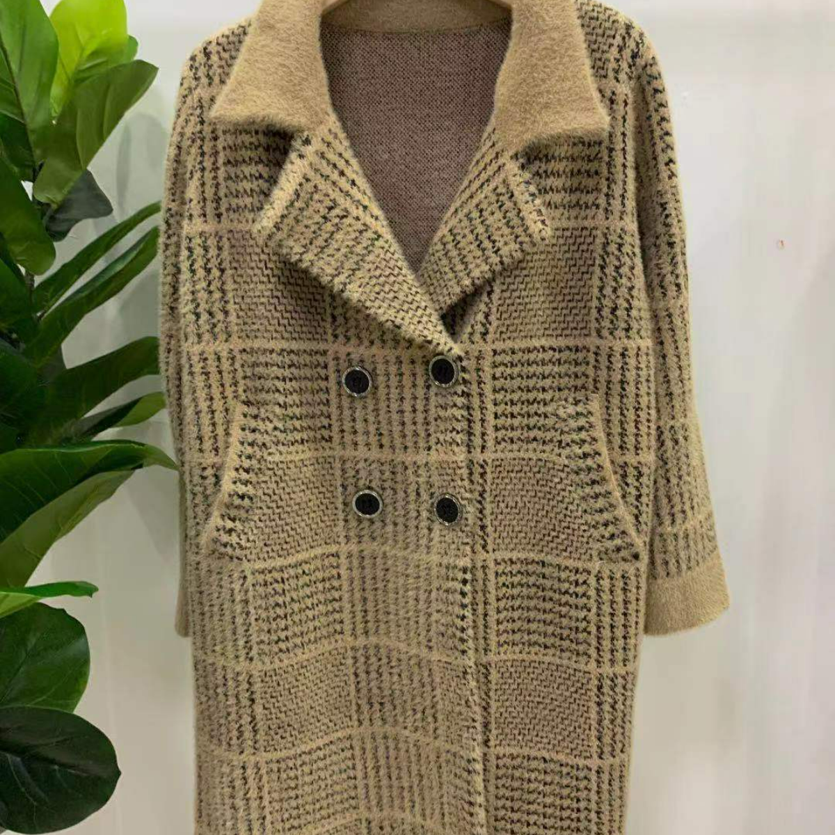 BL1241时尚黄色翻领格子双排扣长款开衫