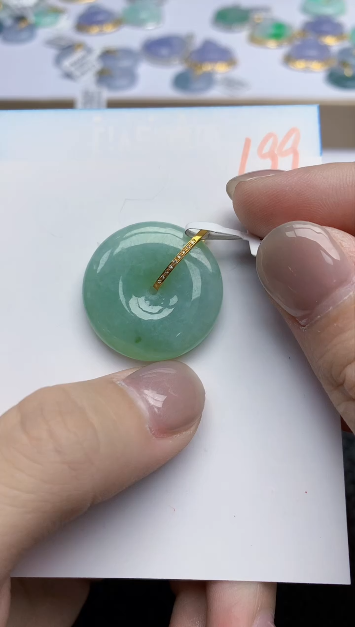 【闪购商品】翡翠颈饰18K金镶嵌天然翡翠A货