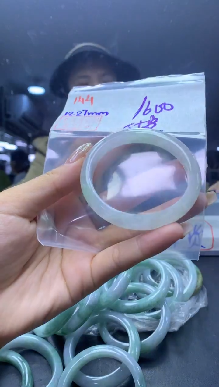 未镶嵌定制翡翠144手镯55贵+1600元+拍一发一