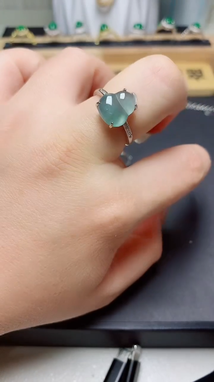 翡翠戒指银S925镶嵌天然翡翠A货s925银镶
