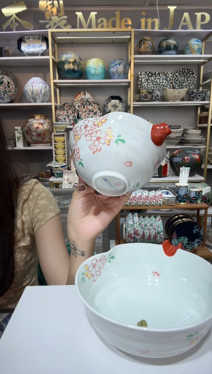 陶瓷有田烧导流口钵一只