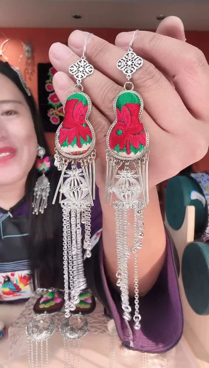 织绣非遗手工苗绣刺绣首饰129