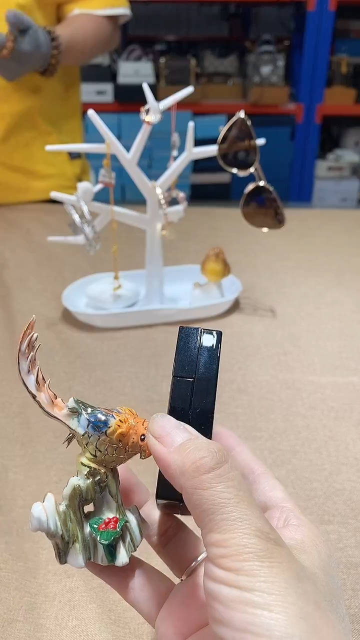 瓷片碗碟好物一件不留@@1